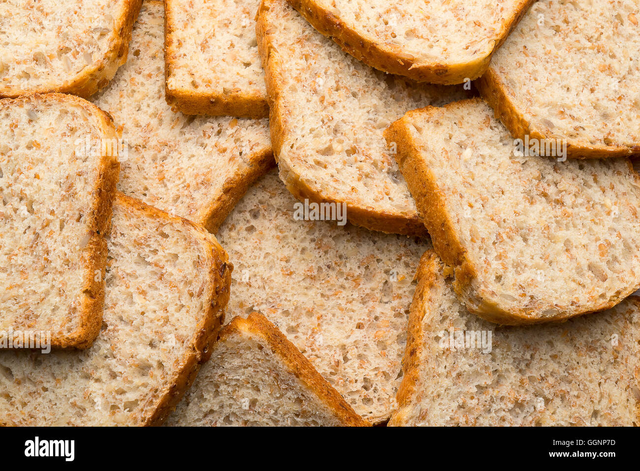 Pila di prodotti freschi fette di pane Foto Stock