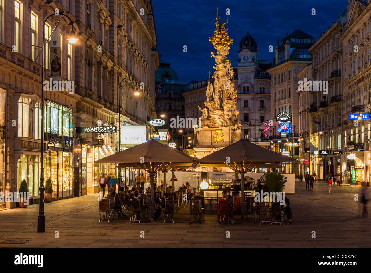 Vista notturna di Graben strada pedonale, Vienna, Austria Foto Stock
