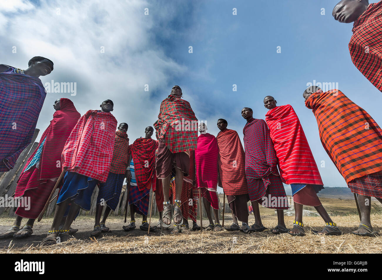 La Tanzania, il cratere di Ngorongoro, Masai dance Foto Stock