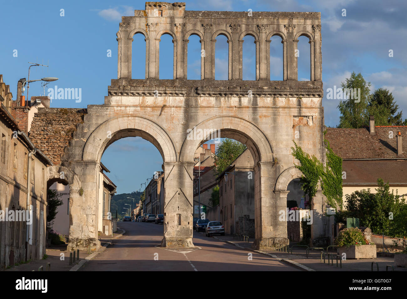 Roman Porte d'Arroux in Autun, Francia. Foto Stock