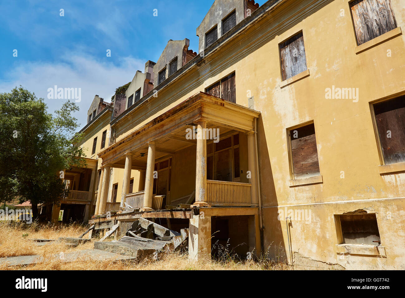 Abbandonato storici edifici militari su Angel Island, San Francisco. Foto Stock