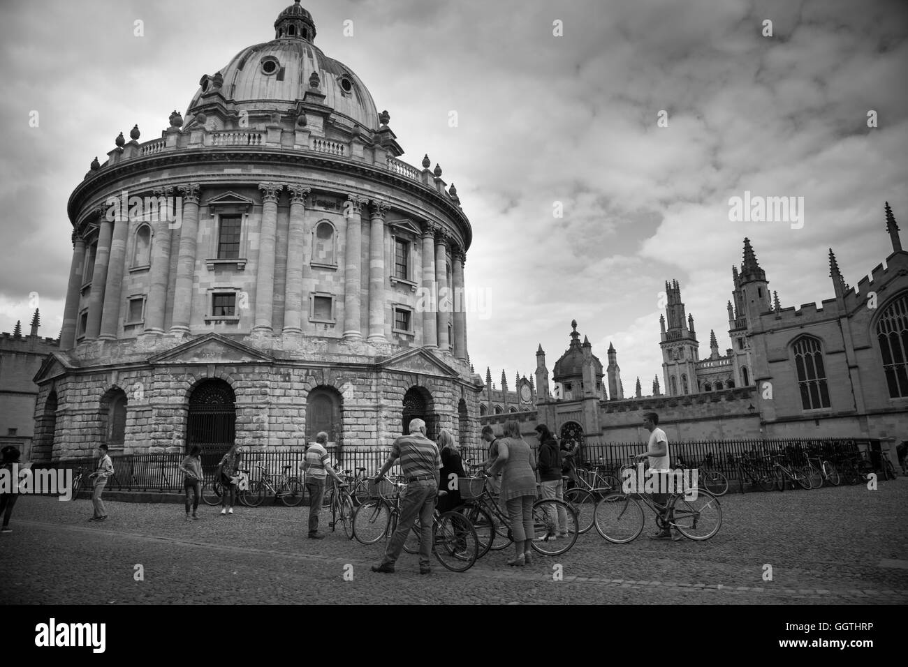 Radcliffe Camera, Oxford (università). 2016. Scena di strada. Questo edificio è stato precedentemente noto come 'libreria fisica". Foto Stock