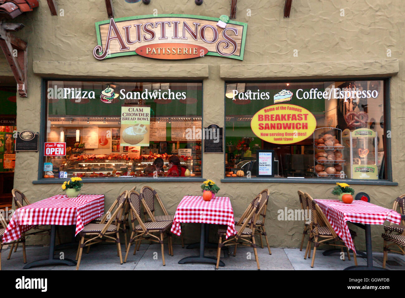 AUSTINO'S ristorante italiano su Cannery Row - Monterey, California Foto Stock