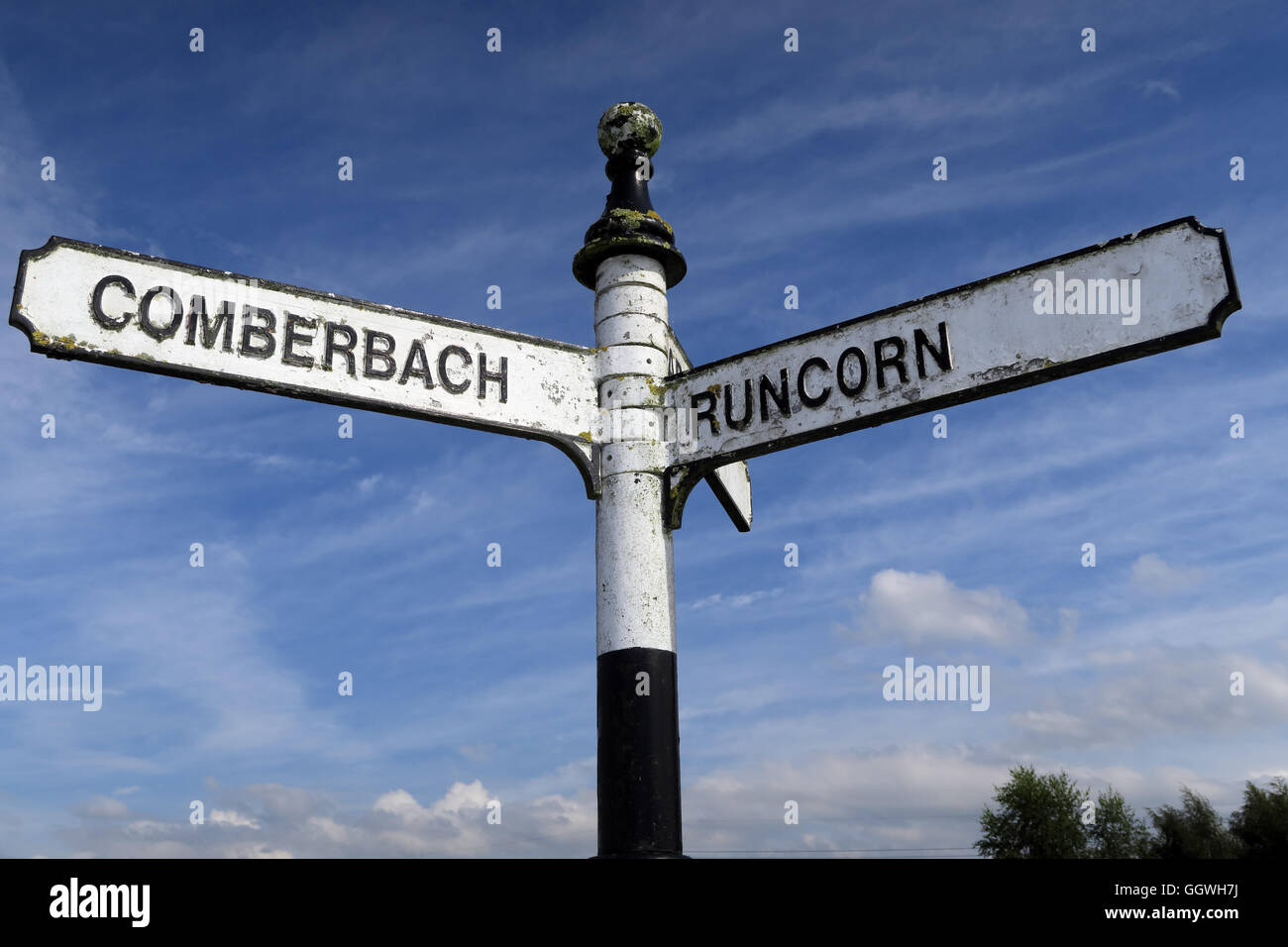 Campagna per fingerpost Comberbach e Runcorn, Northwich, Cheshire, Inghilterra, Regno Unito Foto Stock
