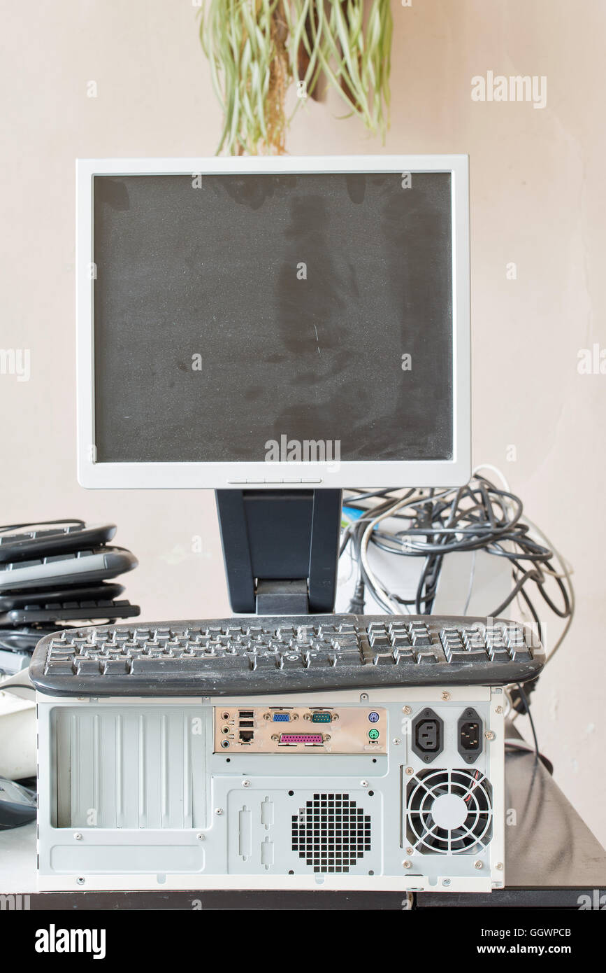 Il vecchio computer e accessori per il riciclaggio elettronico Foto Stock