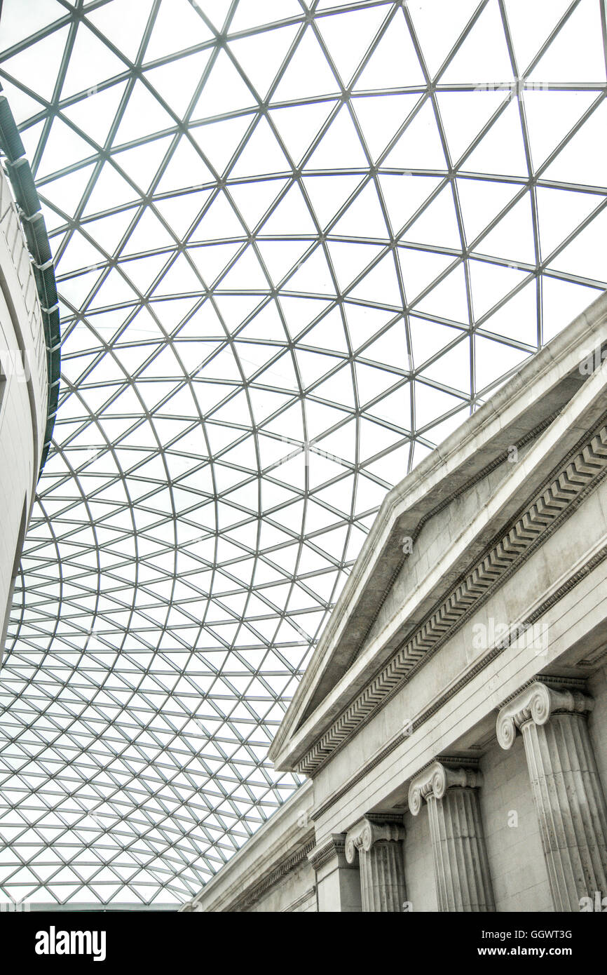 Queen Elizabeth II grande corte, British Museum di Londra Foto Stock