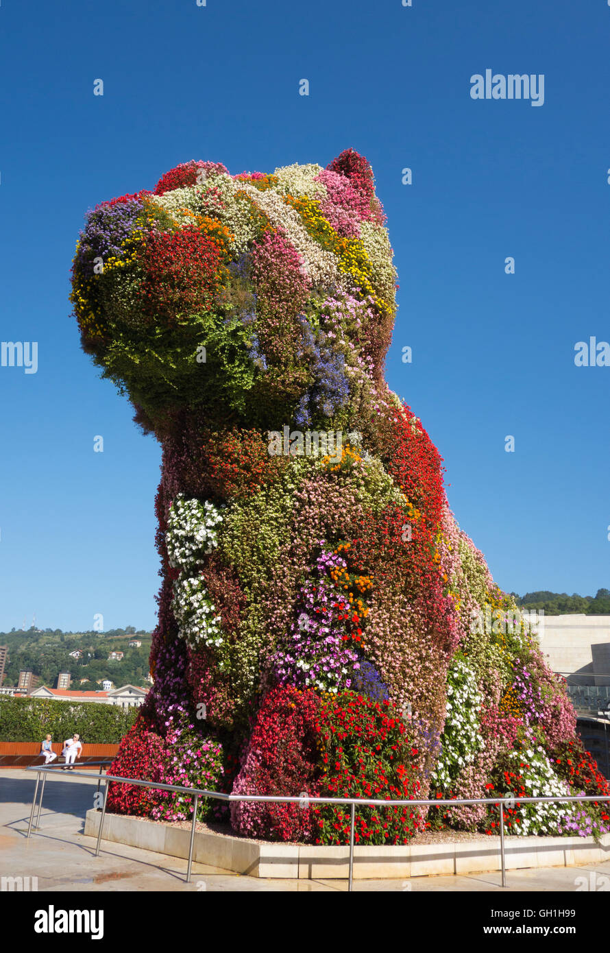 Jeff Koons Cucciolo' - la mascotte del Museo Guggenheim a Bilbao Spagna Foto Stock