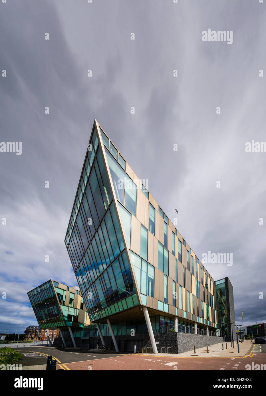 BT operations center al n. 1 Harton Quay, South Shields, Tyneside. Architettura inusuale, call center di grandi dimensioni datore di lavoro. Foto Stock