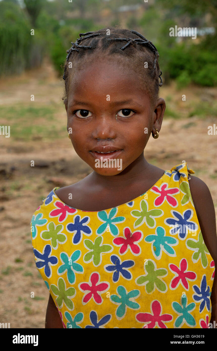 Geografia / viaggi, Camerun, ragazze giovani nel villaggio di Rhumsiki, Northwest, Africa centrale, Africa, Additional-Rights-Clearance-Info-Not-Available Foto Stock