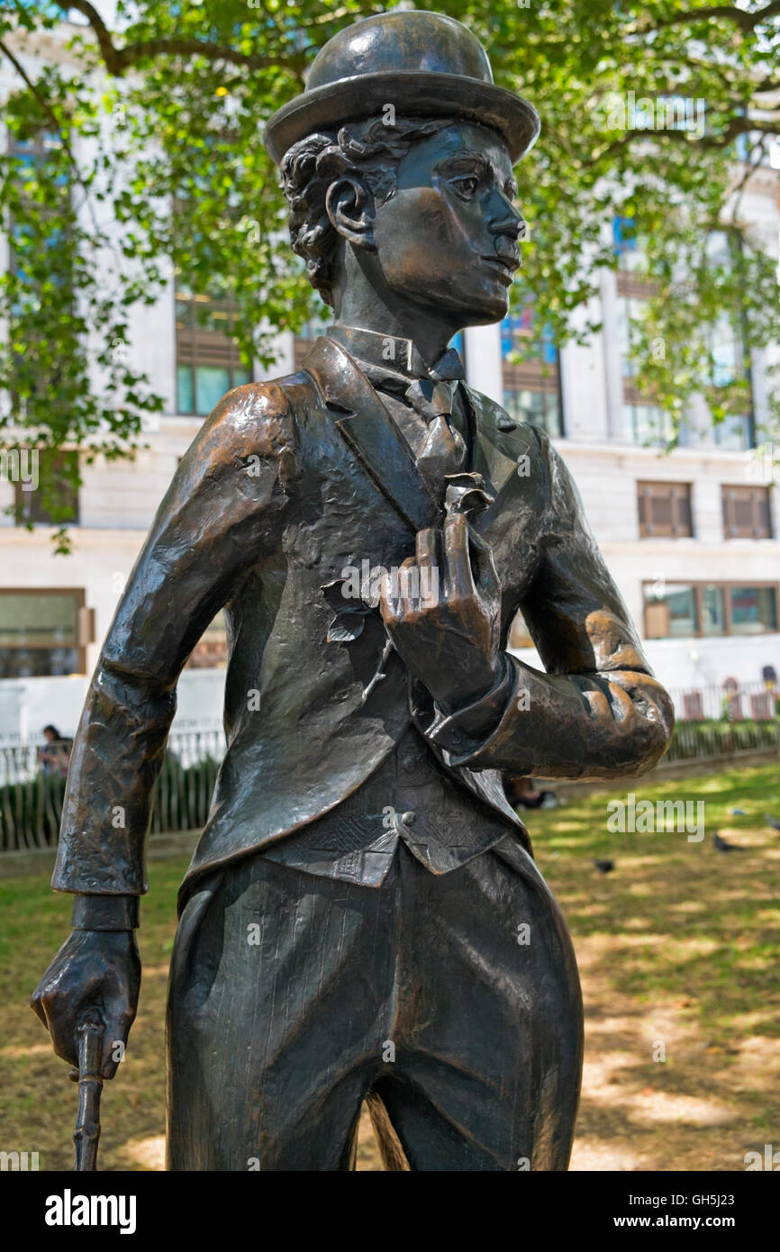 Charlie Chaplin statua Leicester Square West End London REGNO UNITO Foto Stock