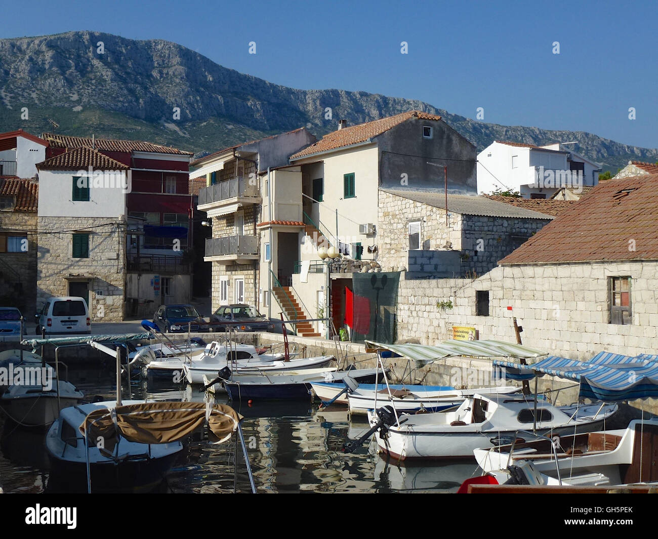 Di scena a Kastel Gomilica, Croazia Foto Stock