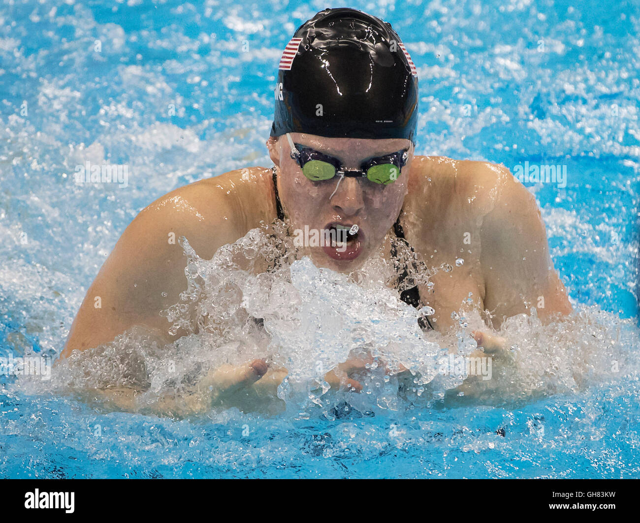 Rio de Janeiro, RJ, Brasile. 8 Ago, 2016. Nuoto Olimpiadi: Lilly Re (USA) nuota a una medaglia di oro in donne 100m a rana a Olimpiadi Aquatics Stadium durante il 2016 Rio giochi olimpici estivi giochi. Credito: Paolo Kitagaki Jr./ZUMA filo/Alamy Live News Foto Stock