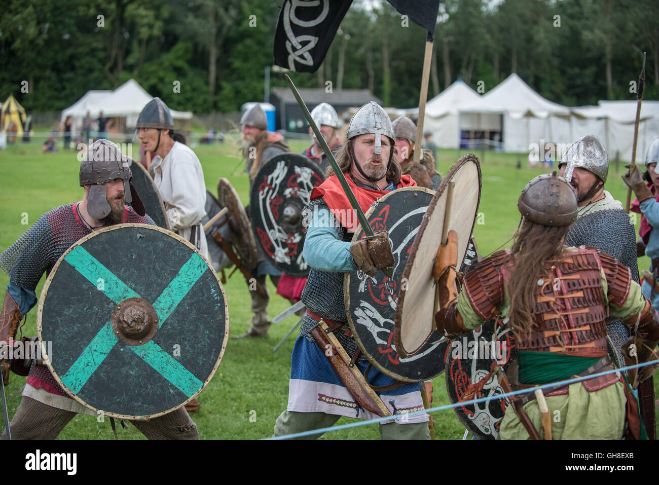 Viking battaglia rievocazione. La mischia Foto Stock