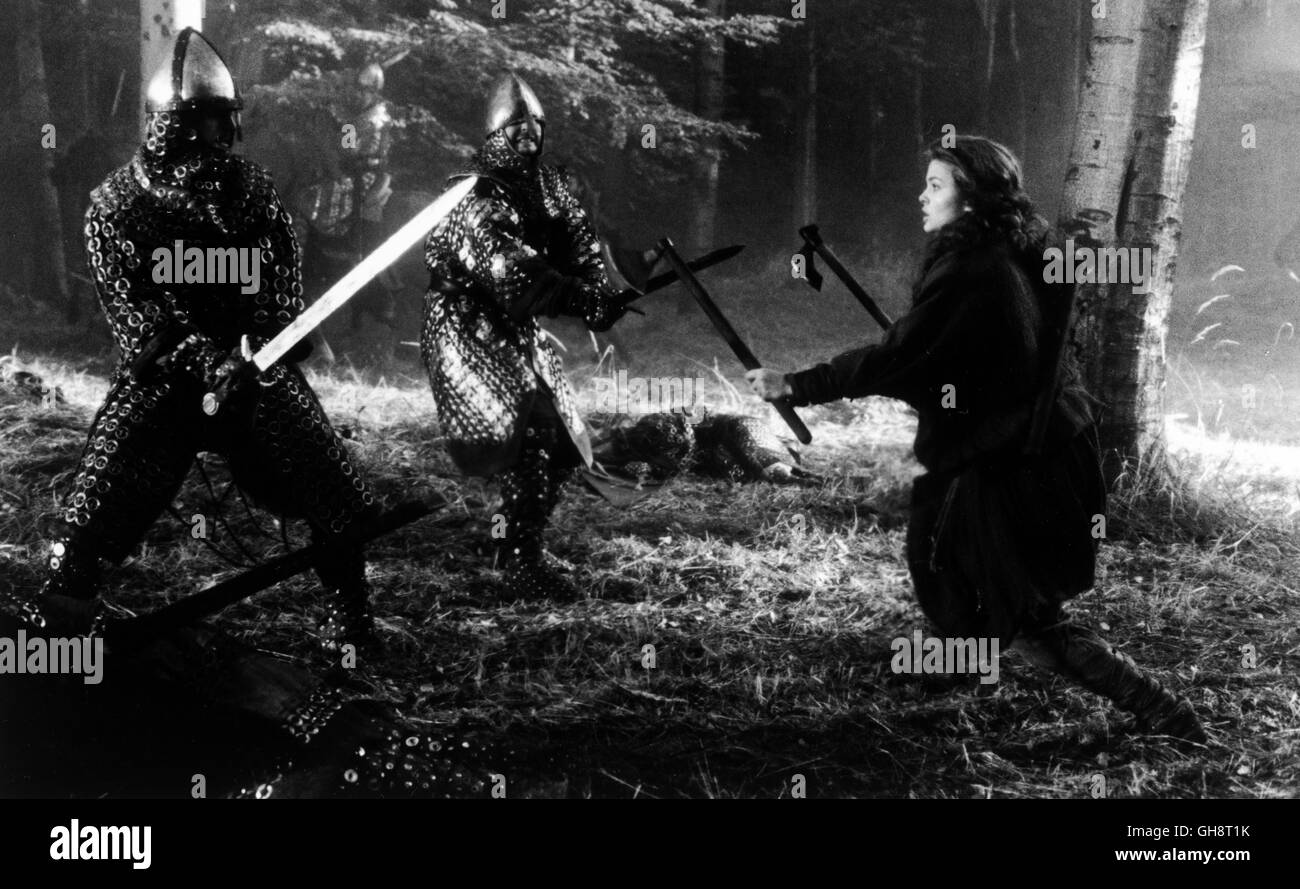 DRAGONHEART / Dragonheart USA 1996 / Rob Cohen Kara (DINA MEYER) im Kampf gegen finstere Gesellen. Regie: Rob Cohen aka. Dragonheart Foto Stock