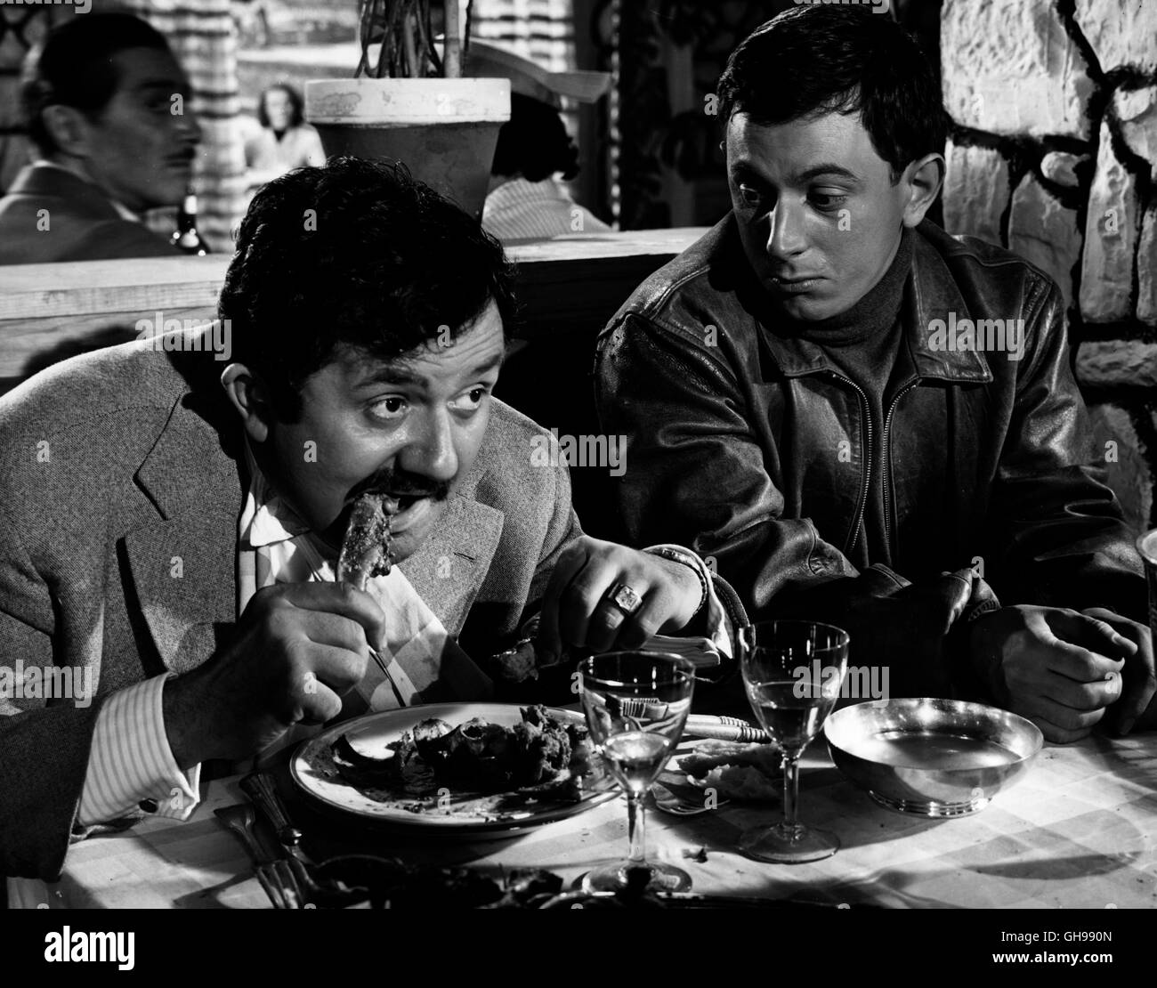 Ess-Szene aus dem Film: 'Courte Tete', 1956. Regie: Norbert Carbonnaux aka. Corte Tete Foto Stock