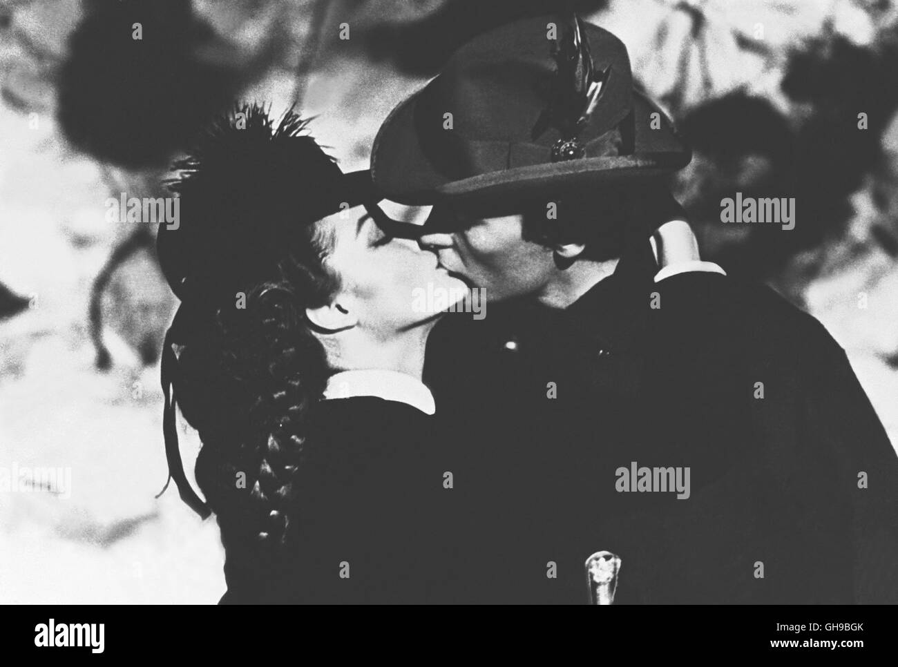 LUDWIG II. / Ludwig / Le Crespuscule des Dieux Italien/Frankreich/BRD 1972 / Luchino Visconti Helmut Berger (Ludwig II) und Romy Schneider (Elisabeth von Österreich) Regie: Luchino Visconti aka. Ludwig / Le Crespuscule des Dieux Foto Stock