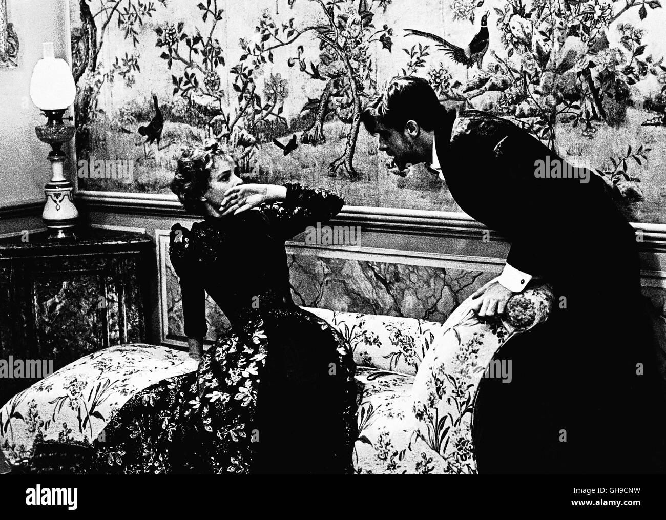 LAURA ANTONELLI (Giuliana), GIANCARLO GIANNINI (Tullio) Film, Fernsehen, dramma, Literaturverfilmung, 70er Regie: Luchino Visconti aka. L'innocente Foto Stock