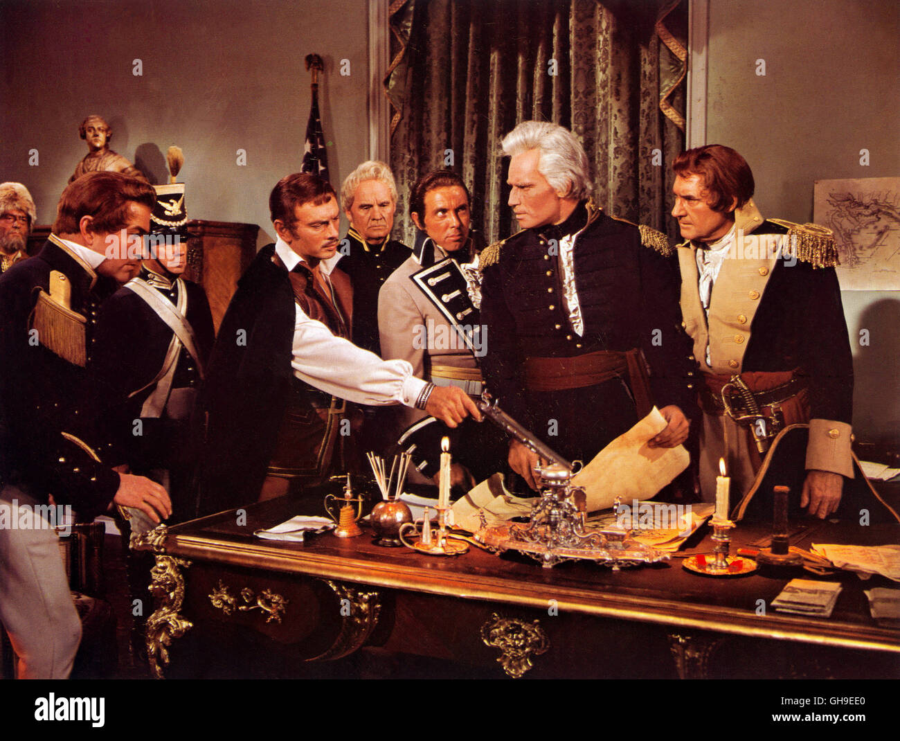 Szene mit Yul Brynner (Jean Lafitte) und Charlton Heston (generale Andrew Jackson) Regie: Anthony Quinn aka. Il bucaneer Foto Stock