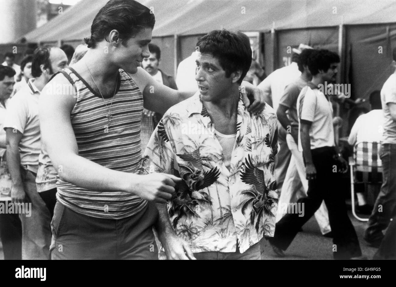 STEVEN BAUER (Manny Ray), AL PACINO (Tony Montana) Regie: Brian De Palma aka. Scarface Foto Stock