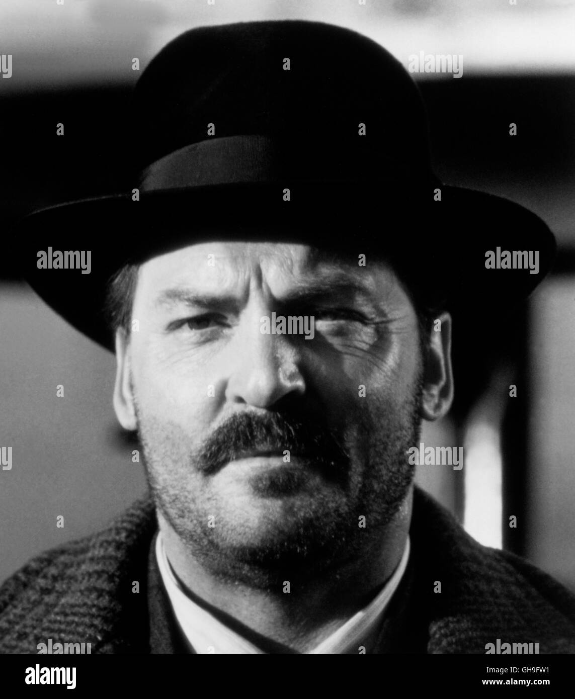 STACY KEACH (Hemingway) Film, Fernsehen, 80er, Ritratto Regie: Bernhard Sinkel aka. Hemingway Foto Stock