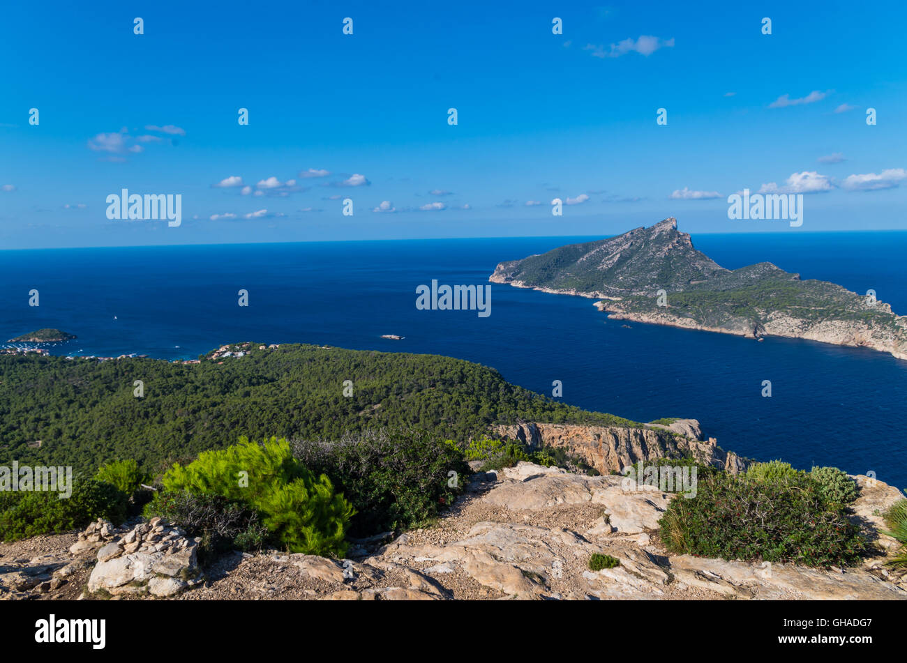 Bella su Sa Dragonera dalle montagne di Tramuntana, Mallorca, Spagna Foto Stock