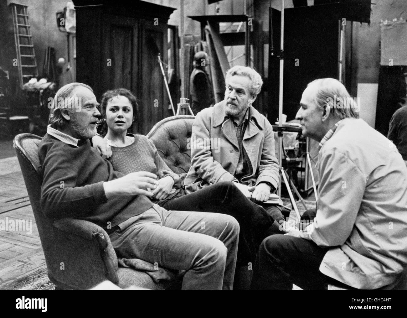 Direttore della fotografia SVEN NYKVIST, LENA OLIN, Erland Josephson con il regista Ingmar Bergman durante le riprese per la TV svedese film: ' Efter Repetitionen ' (1984) Foto Stock