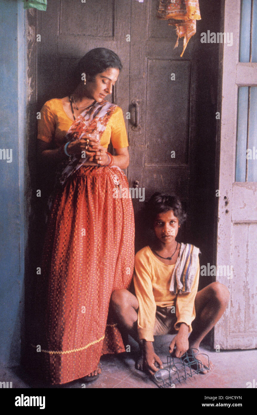 SALAAM BOMBAY! Salaam Bombay UK/India/Frankreich 1988 Mira Nair ANEETA KANWAR (Rekha Golub), SHAFIQ SYED (Krishna) Regie: Mira Nair aka. Salaam Bombay Foto Stock