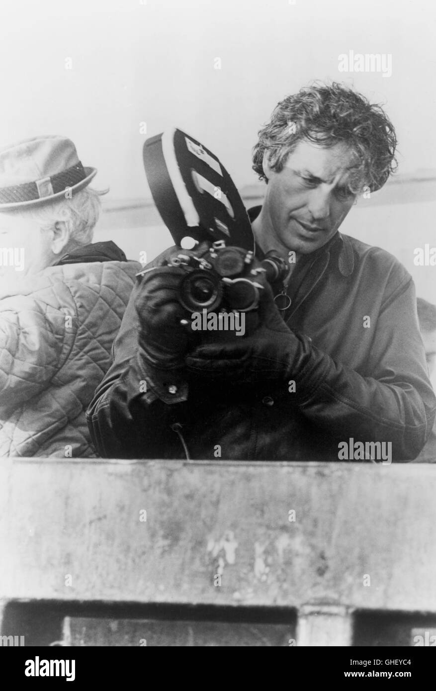 Una donna sotto l'influenza USA 1974 John Cassavetes regista John Cassavetes con la fotocamera in modalità cine. Regie: John Cassavetes Foto Stock