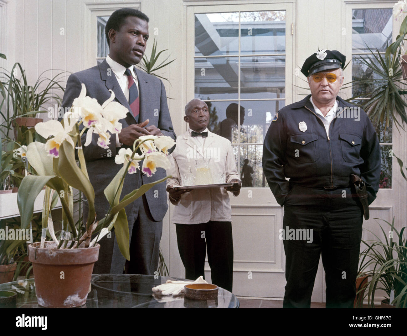 SIDNEY POITIER (nato il 20 febbraio 1927), è una delle Bahamas American Academy Award-winning attore (film e stadio), regista. Compleanno: 20. febr. 2007 - ' 80 '. immagine: Sidney Poitier e Rod Steiger in ' nel calore della notte ' (1967). Foto Stock