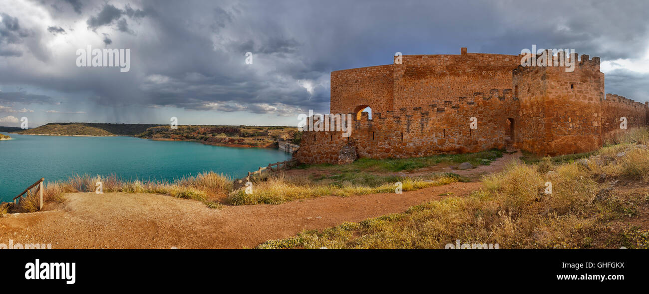 Il castello di Peñarroya. CIudad Real, Castilla-La Mancha Foto Stock