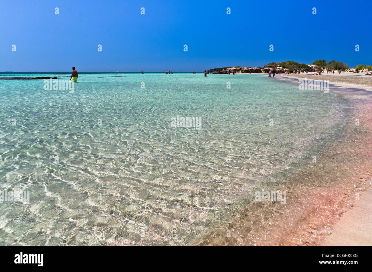 Incredibile bellezza di basse acque cristalline a Elafonissi beach, isola di Creta Foto Stock