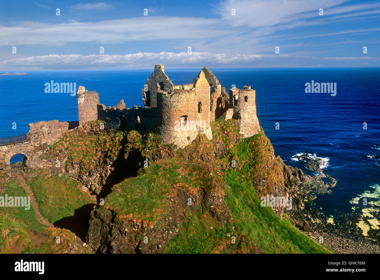 Dunluce Cstle, costa di Antrim, County Antrim, Irlanda Foto Stock