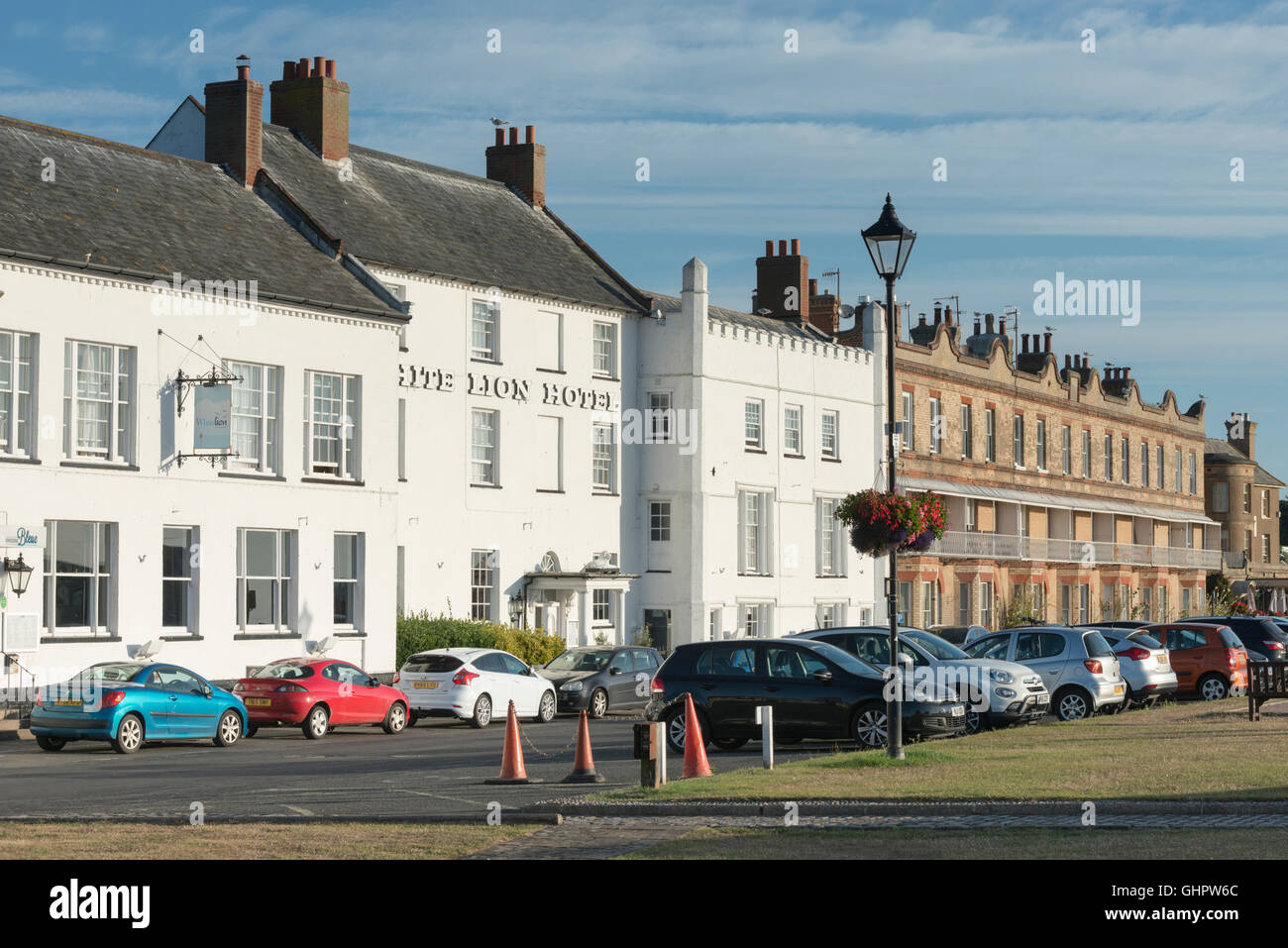 Il White Lion Hotel Market Cross luogo Aldeburgh Suffolk REGNO UNITO Foto Stock