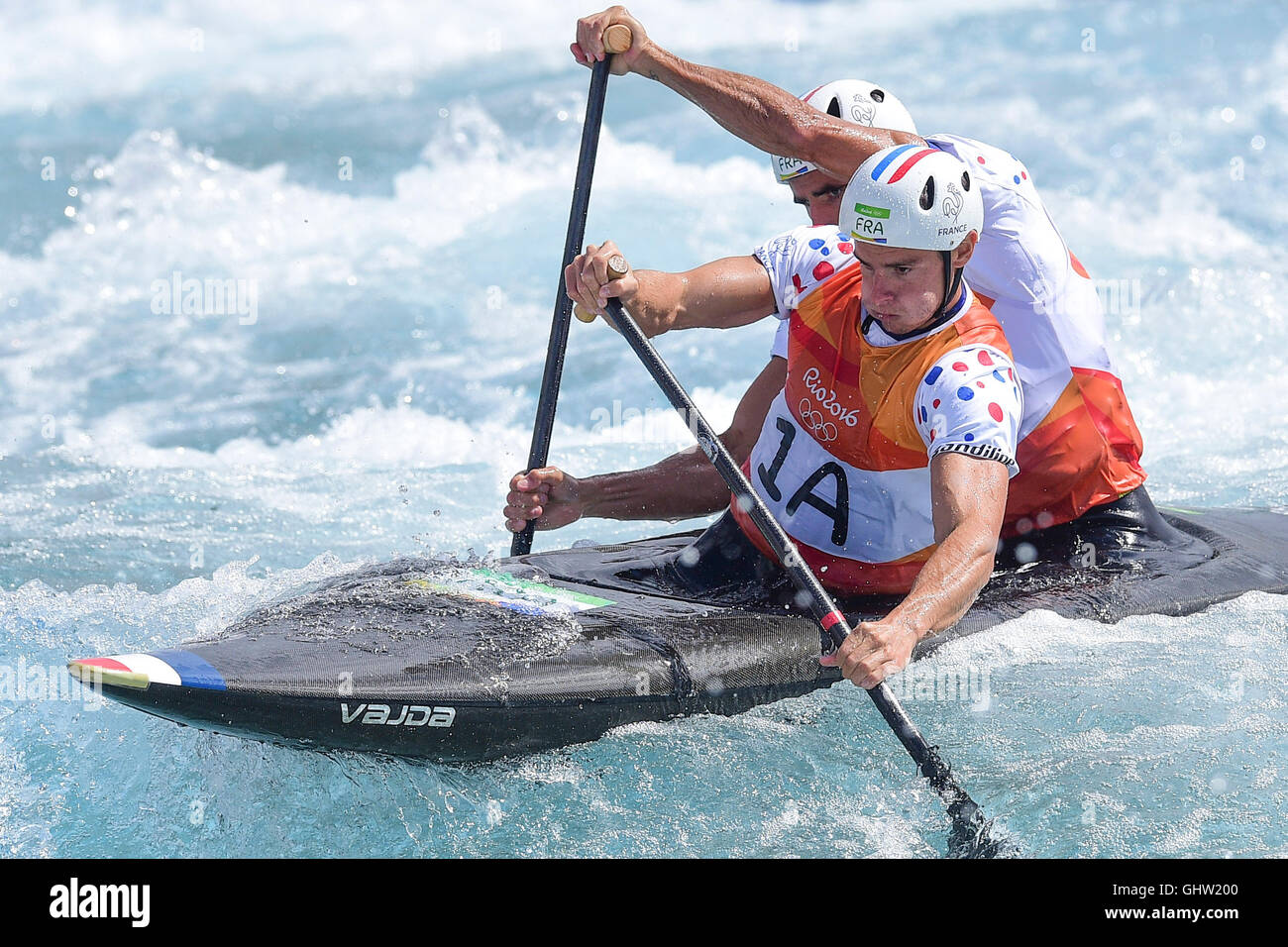 Rio de Janeiro, Brasile. 11 Ago, 2016. Mens raddoppia la canoa C2. Gauthier Klauss e Matthieu Peche (FRA) Credito: Azione Sport Plus/Alamy Live News Foto Stock