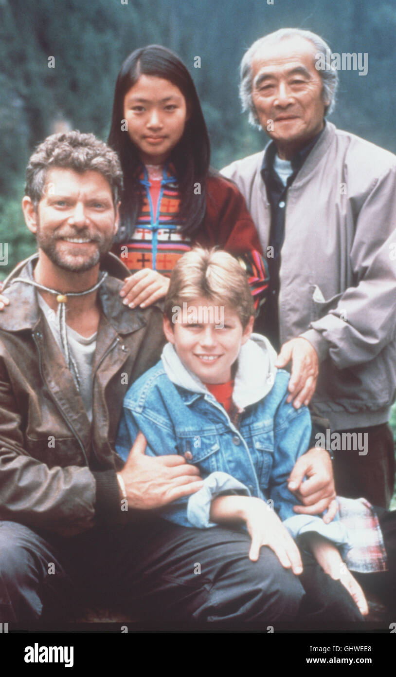 Piccolo PANDA- STEPHEN LANG - MIchael YI DING - Ling Huang Fei - Zoologe Chu RYAN SLATER - Ryan Regie: Christopher Cain aka. Piccolo Panda Foto Stock