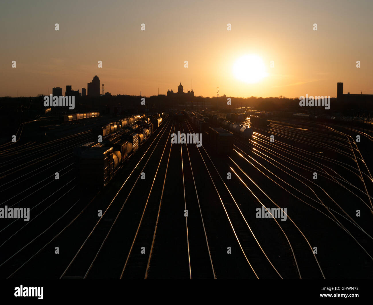 Ferrovia cantiere di commutazione, Des Moines, IA. Iowa State Capital Building Foto Stock