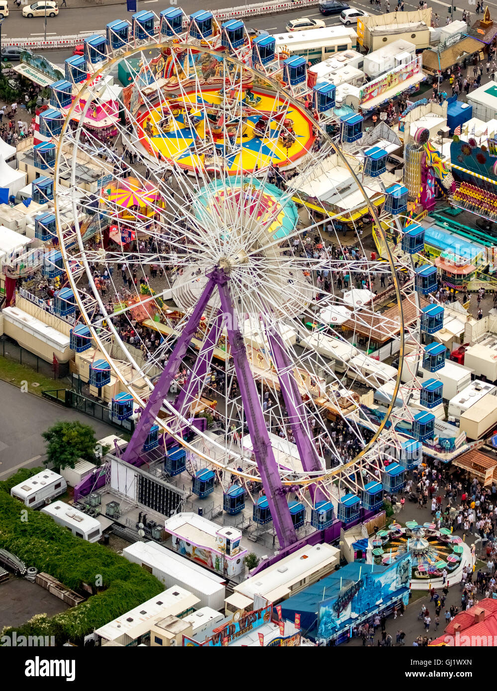 Vista aerea, Giant Ferris Wheel ruota Sky lounge, Cranger Kirmes 2016 più grande festival folk della Ruhr, Herne Crange, la zona della Ruhr Foto Stock