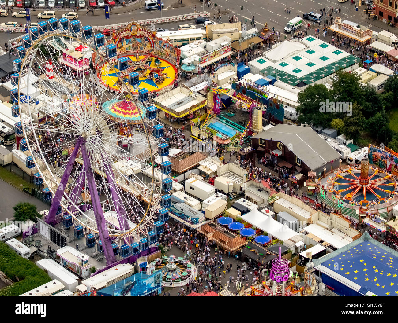 Vista aerea, Giant Ferris Wheel ruota Sky lounge, Cranger Kirmes 2016 più grande festival folk della Ruhr, Herne Crange, la zona della Ruhr Foto Stock