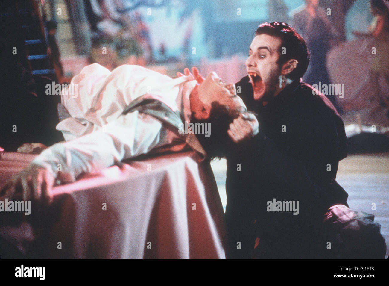 Buffy, der Vampirkiller Benny (DAVID ARQUETTE) und luccio (Luca PERRY) Regie: Fran Rubel Kuzui aka. Buffy the Vampire Slayer Foto Stock