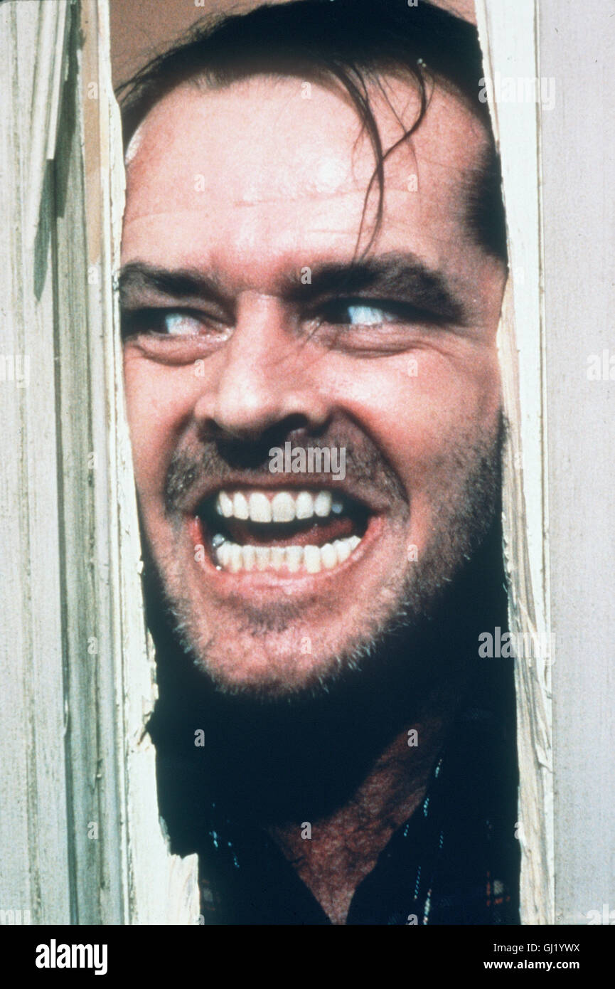 SHINING Shining USA 1980 - Stanley Kubrick Der Schriftsteller erfolglose Jack Torrance (Jack Nicholson) übernimmt einen Job als Hausmeister im menschenleeren und eingeschneiten 'si affacciano sull'-Hotel. Auf dem haus scheint ein Fluch zu Lasten, der allmählich Jack in den Wahnsinn treibt. Er greift zur Axt und versucht, seine Frau Wendy und den sechsjährigen Sohn Danny zu ermorden. Regie: Stanley Kubrick aka. La splendente/ Nach einem Roman von Stephen King Foto Stock
