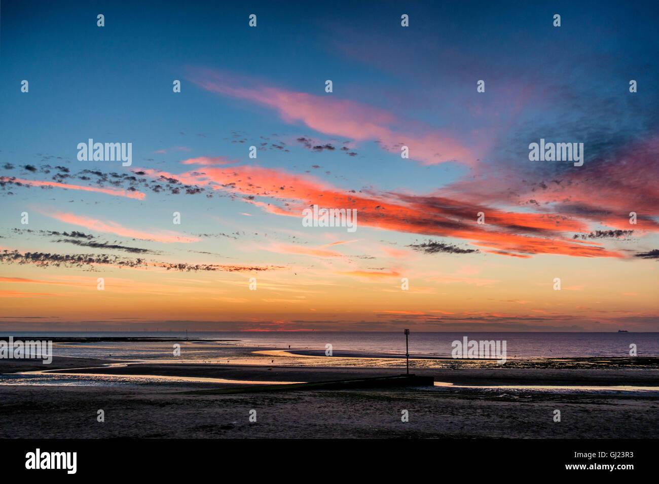 Tramonto sulla spiaggia di Margate Crepuscolo Mare Calmo thanet Kent England Foto Stock