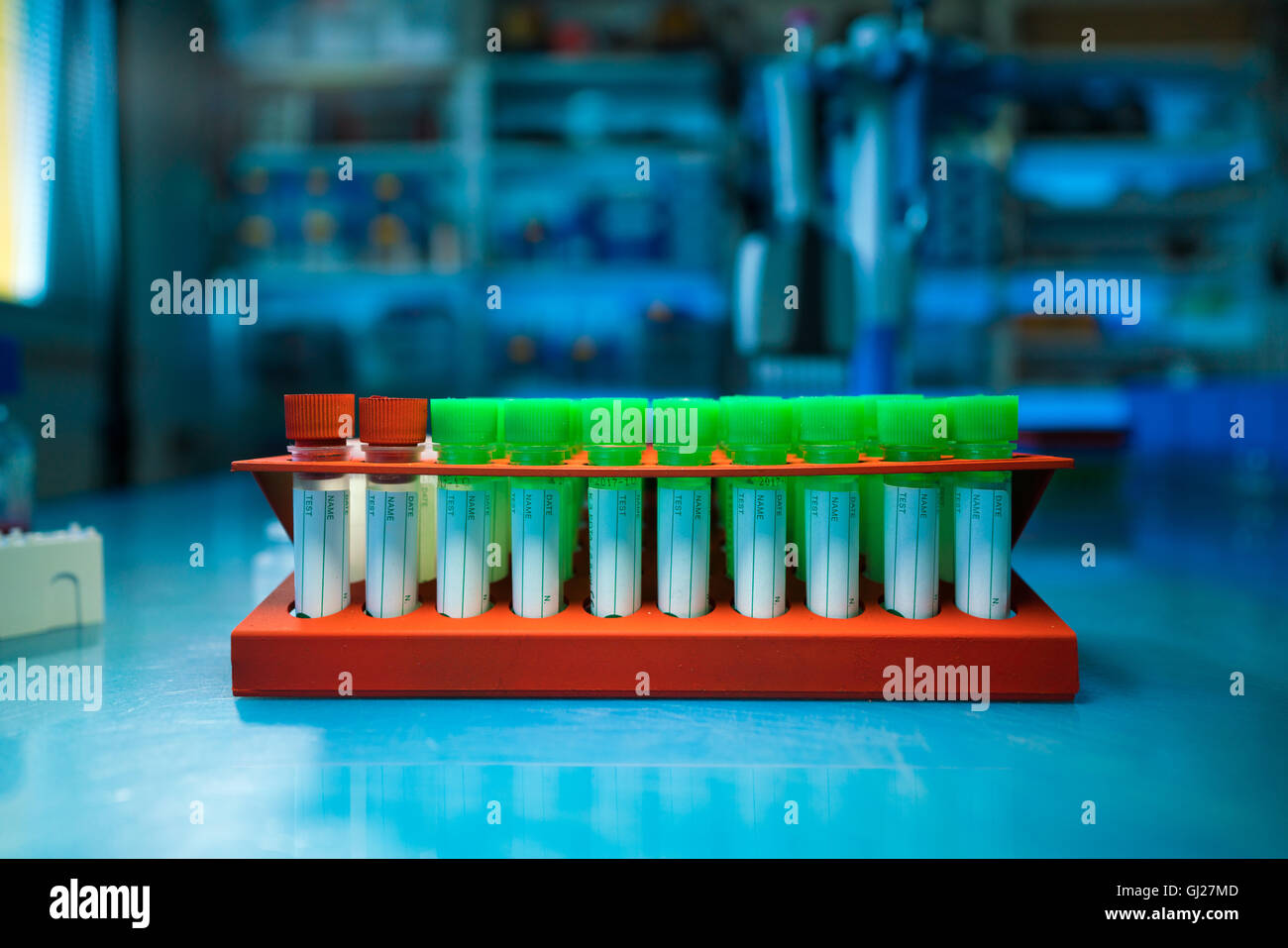 La scienza prova medica del tubo di plastica Foto Stock