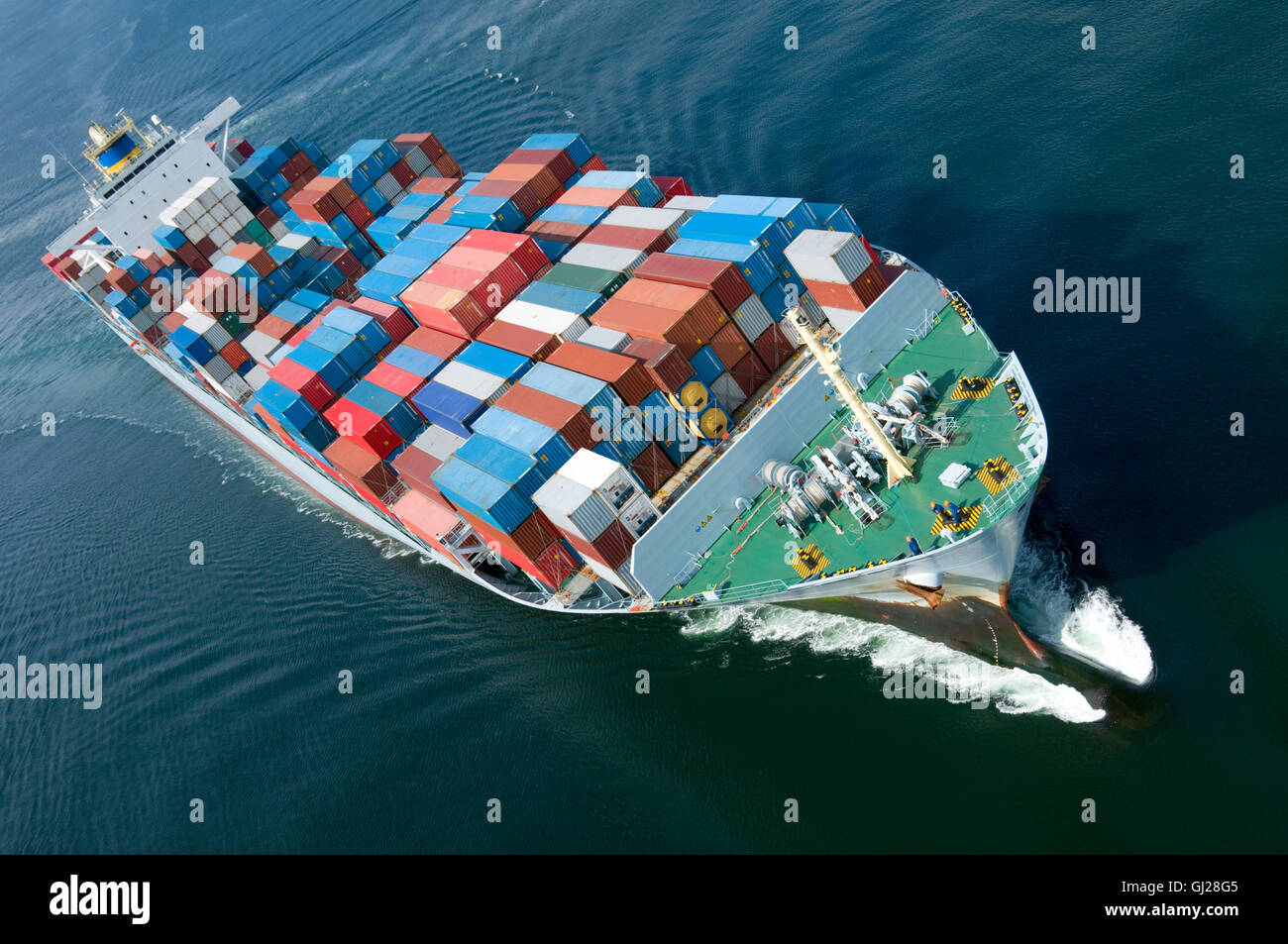 Una veduta aerea di una nave portacontainer. Foto Stock