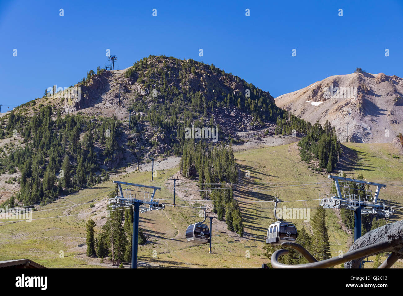 Bellissimo paesaggio e funivie vicino centro avventura di Mammoth Lakes Foto Stock