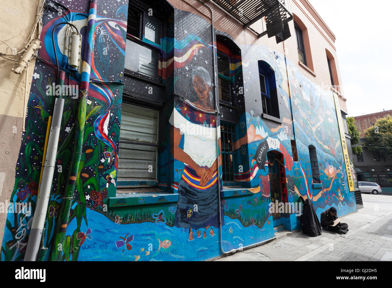 San Francisco, California: murale esterno del City Lights Bookstore da Jack Kerouac Alley. Foto Stock