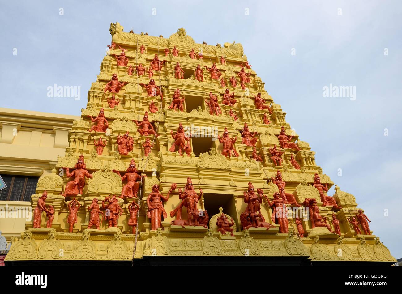 Gopuram pagoda di Sri Senpaga Vinayagar Tamil tempio indù Ceylon Rd Joo Chiat Katong area Singapore Foto Stock