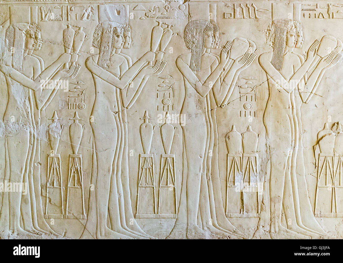 Egitto Luxor, tomba di Kheruef, 8 giovani donne, forse principesse, figlie di sovrani stranieri, sollevata al Faraone la corte. Foto Stock