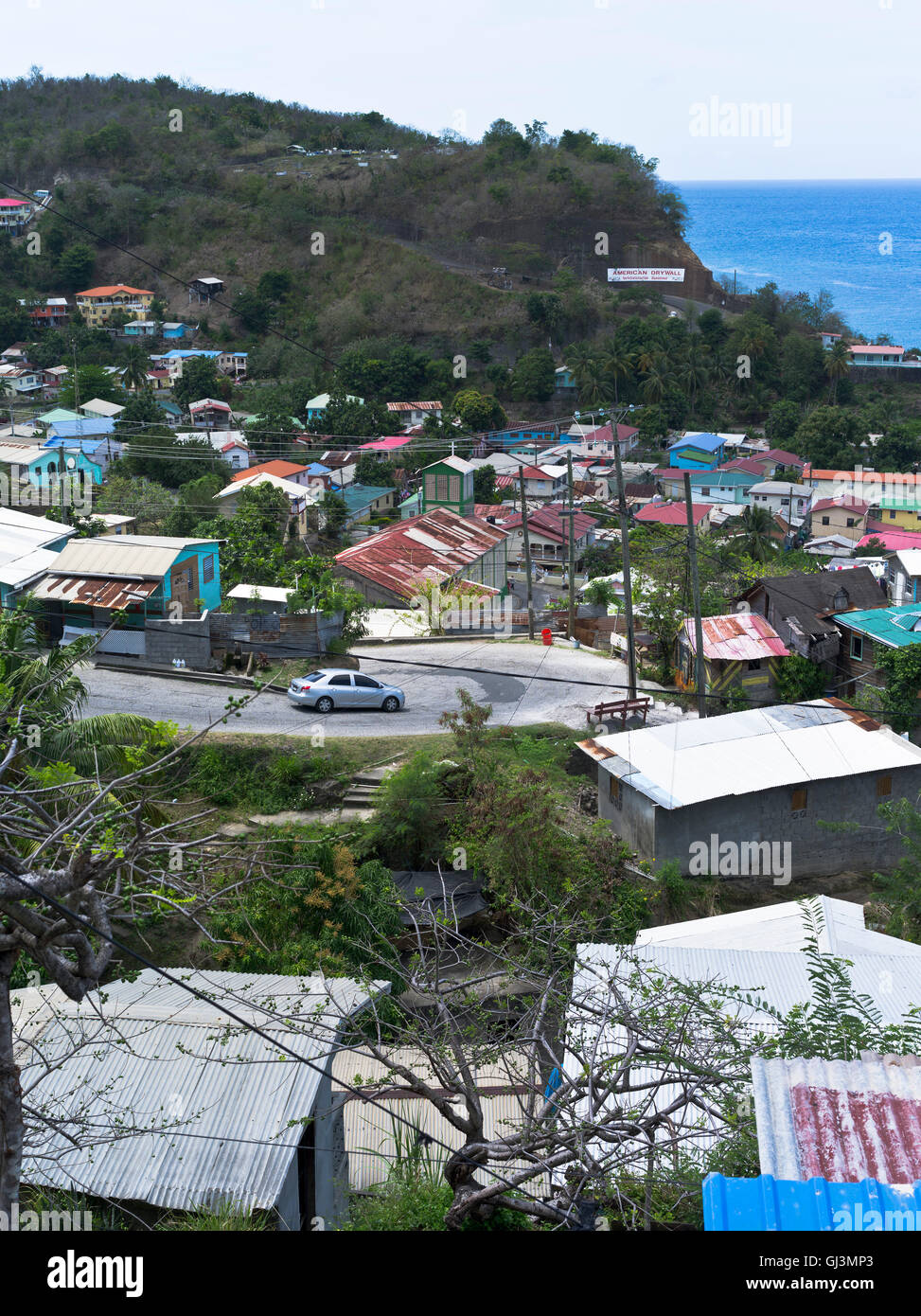 Dh Canarie ST LUCIA Caraibi Caraibi auto strada attraverso il villaggio Foto Stock