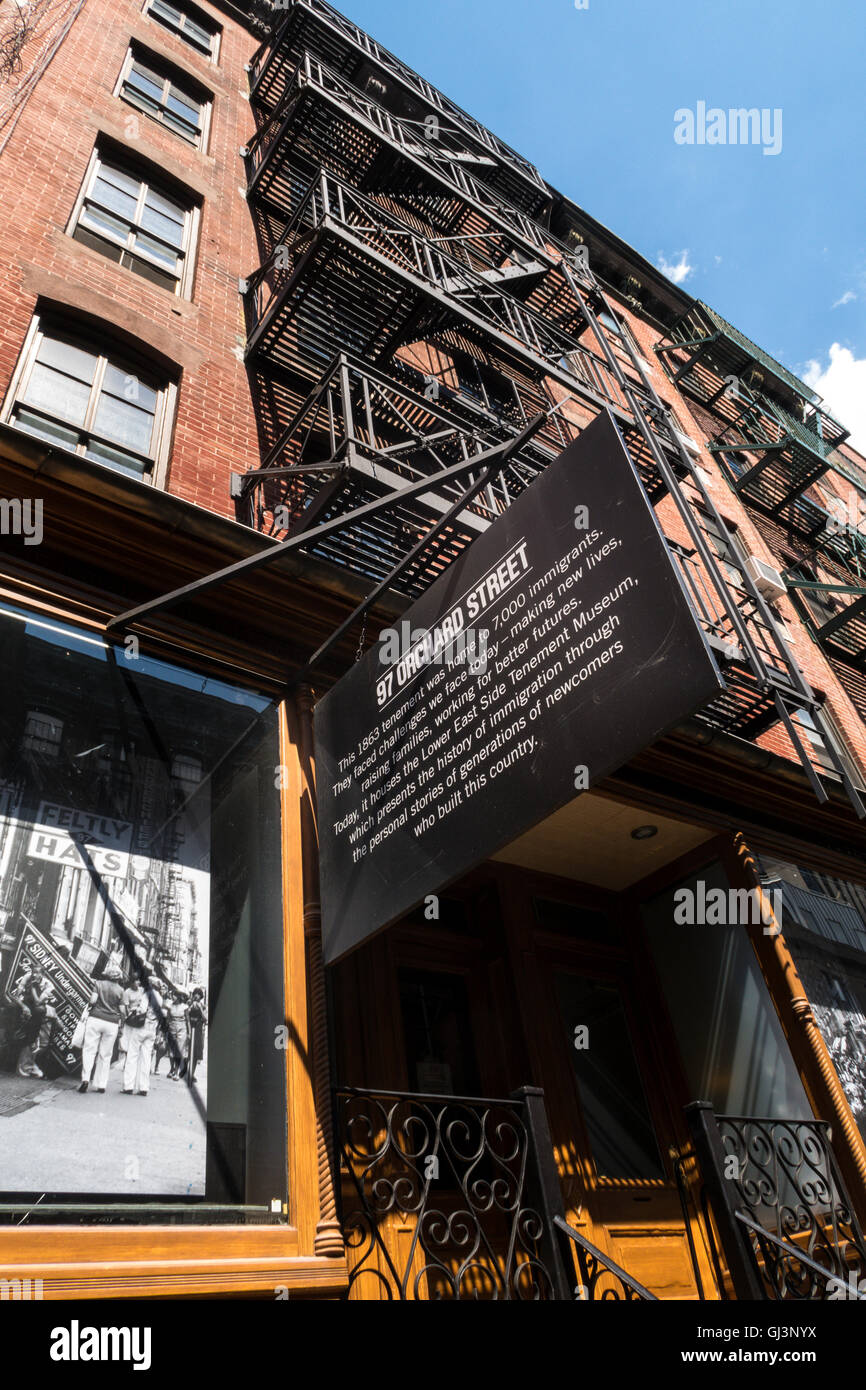 Il Lower East Side Tenement Museum, 97 Orchard Street, NYC Foto Stock