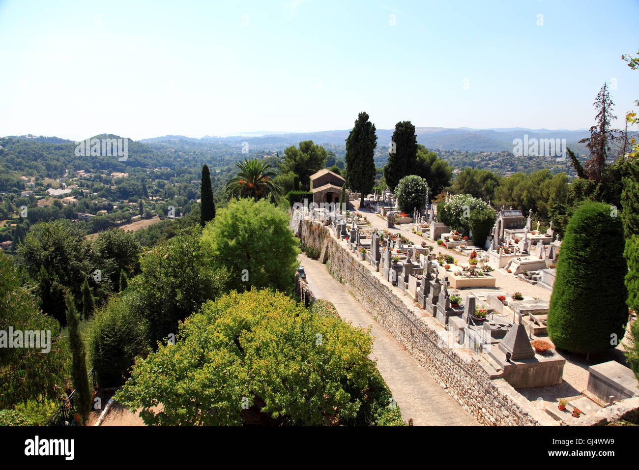 Il cimitero nel villaggio di Saint-Paul Francia Foto Stock